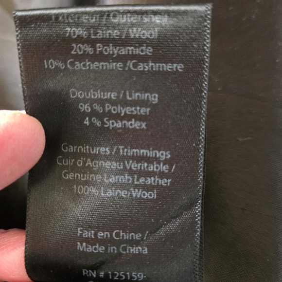 MACKAGE Wool/Cashmere/Leather Women's Black Button-Up Coat. Size Small - Picture 13 of 14